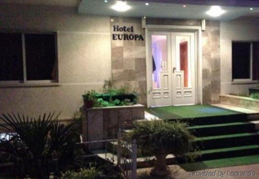 Europa 3*
