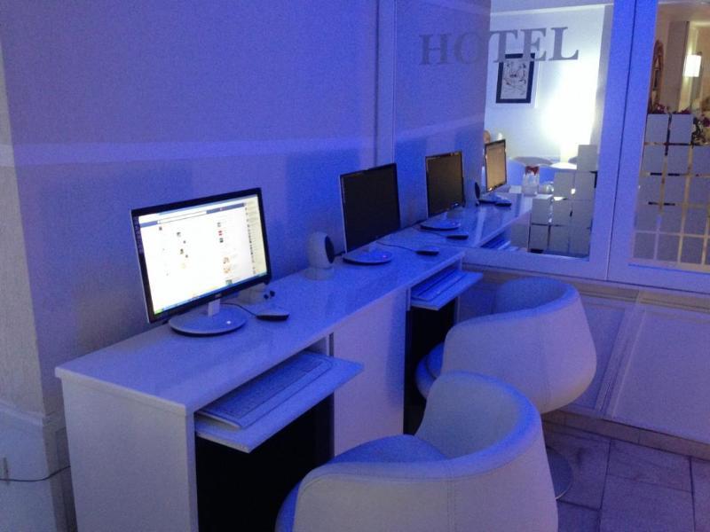 Europa 3* Tirana