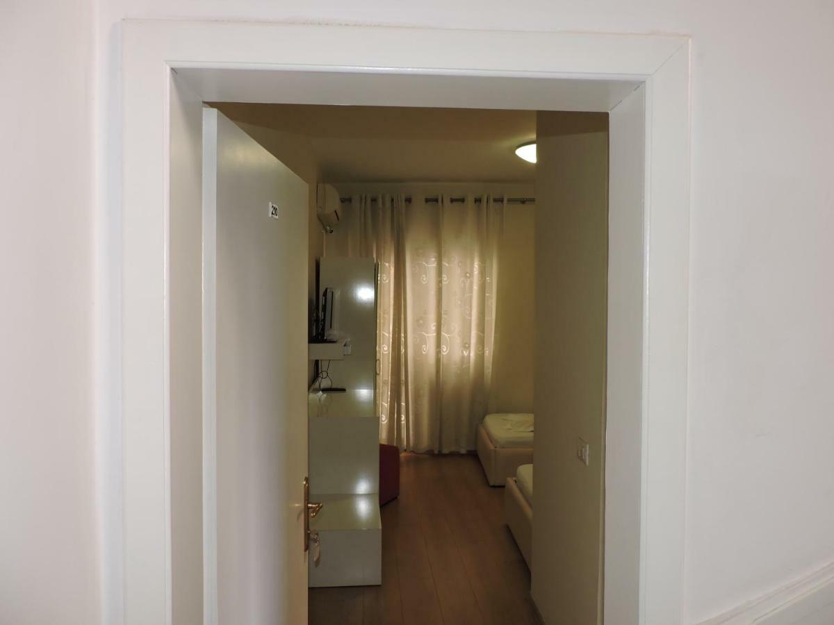 Hotel Europa Tirana